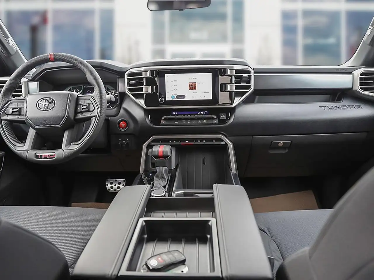 Toyota Tundra снимка Toyota Tundra