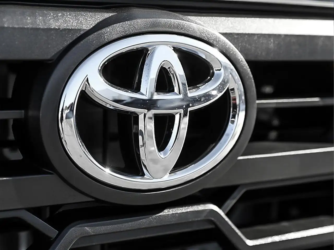 Toyota Tundra снимка Toyota Tundra