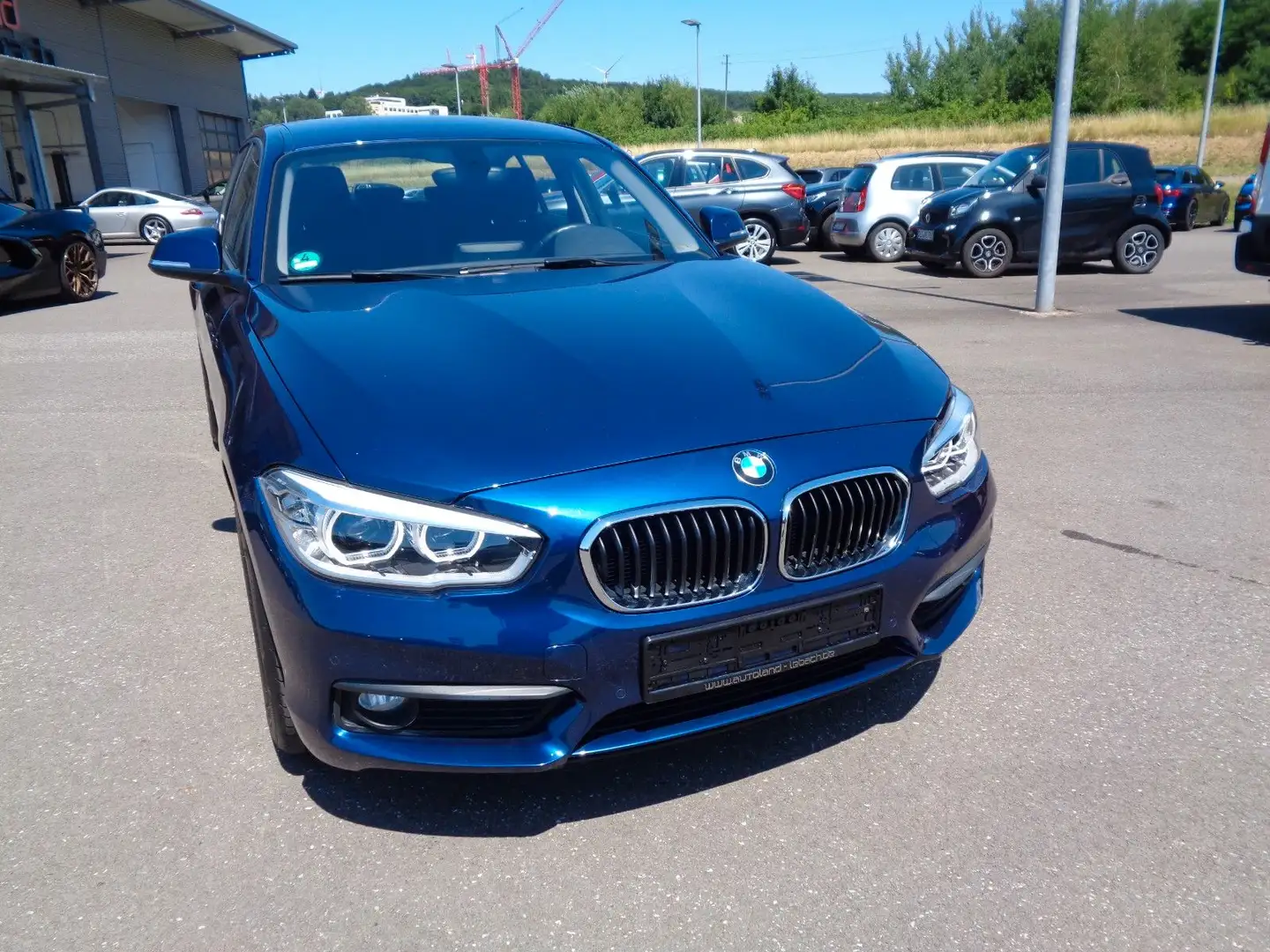 BMW 116 i Advantage,78Tkm,Navi,SHZ,LED. Blauw - 2
