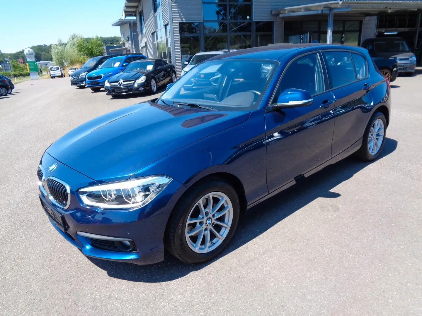 BMW 116 i Advantage,78Tkm,Navi,SHZ,LED. Blauw - 1
