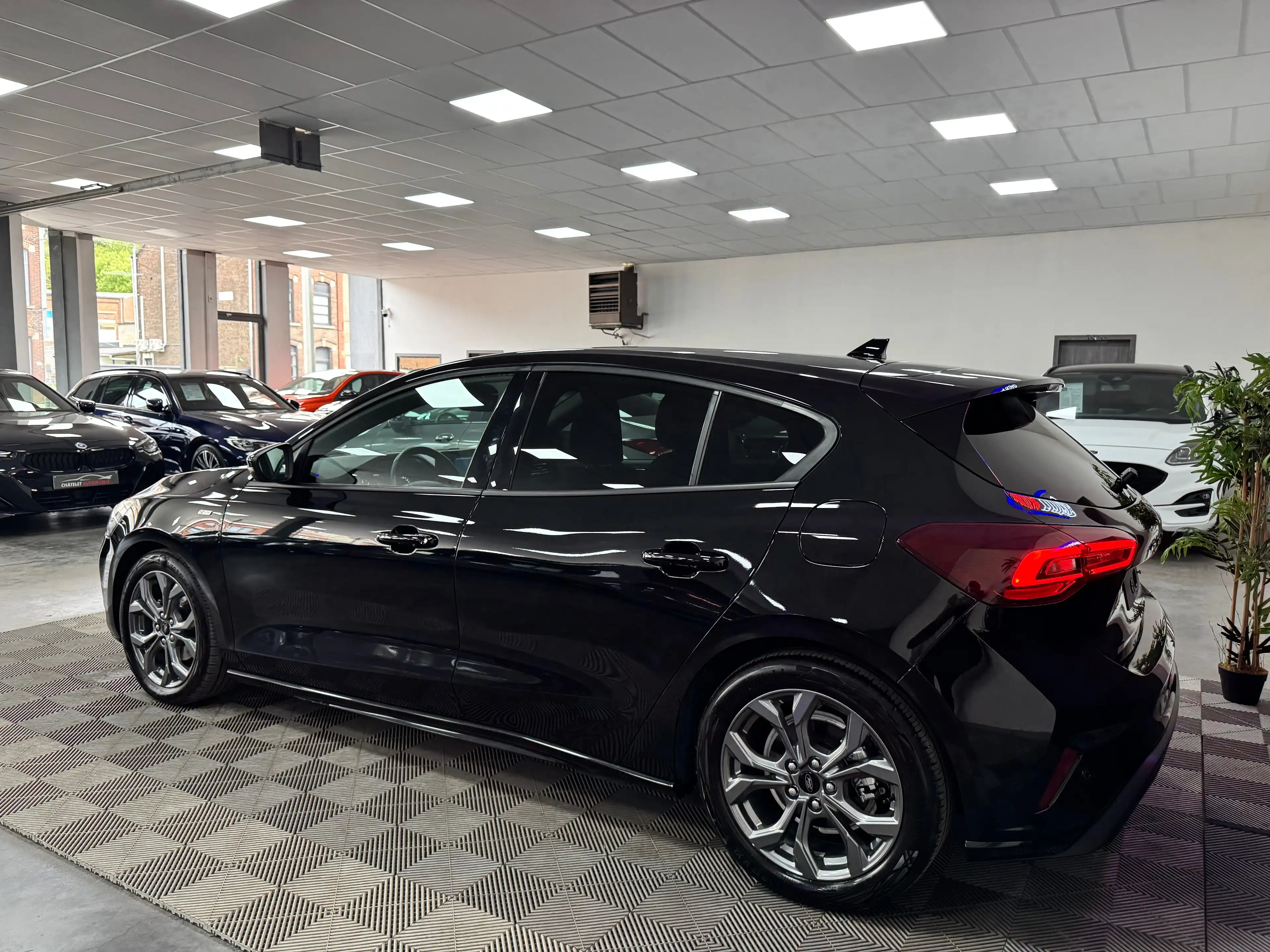 Ford Focus Focus 1.5 EcoBlue ST-Line état neuf Garantie 12 mois — photo 8