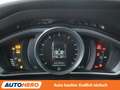 Volvo V40 2.0 T2 R-Design*NAVI*TEMPO*CAM*PDC*SHZ* Weiß - thumbnail 20