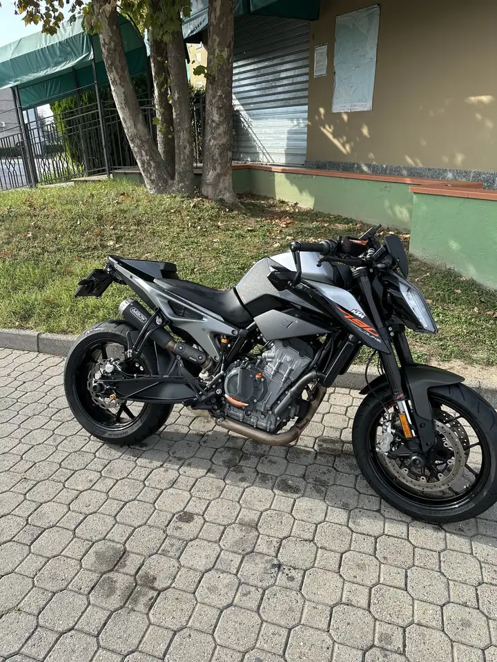 KTM 790 Duke