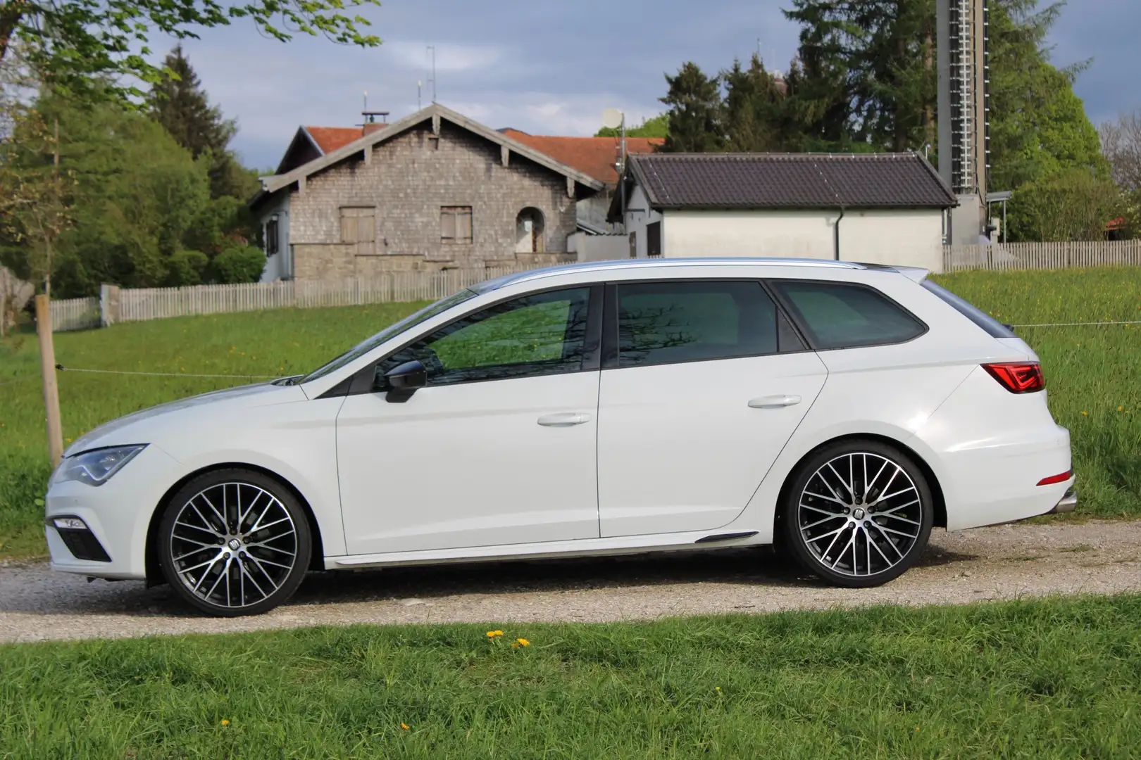 SEAT Leon ST 1.8 TSI Start&Stop FR - 2