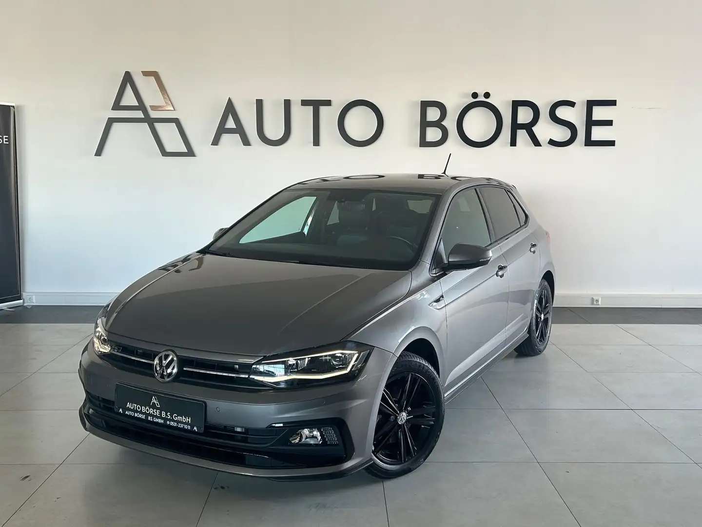 Volkswagen Polo VI DSG HIGHLINE+R Line*NAVI*CAM*ViCo*LED Gris - 1