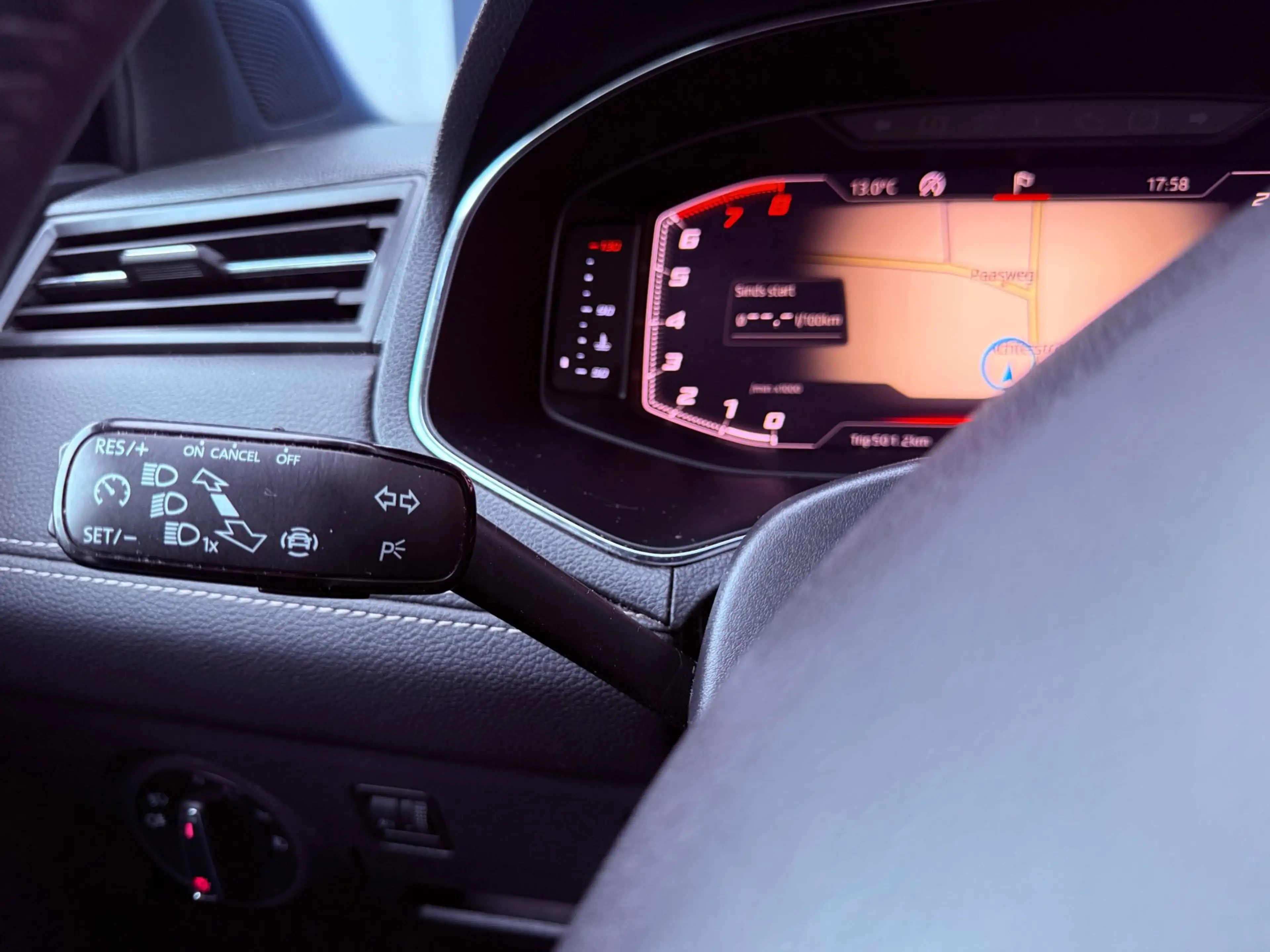 SEAT Ibiza 1.0 TSI Excellence|Navi|Climate — photo 10