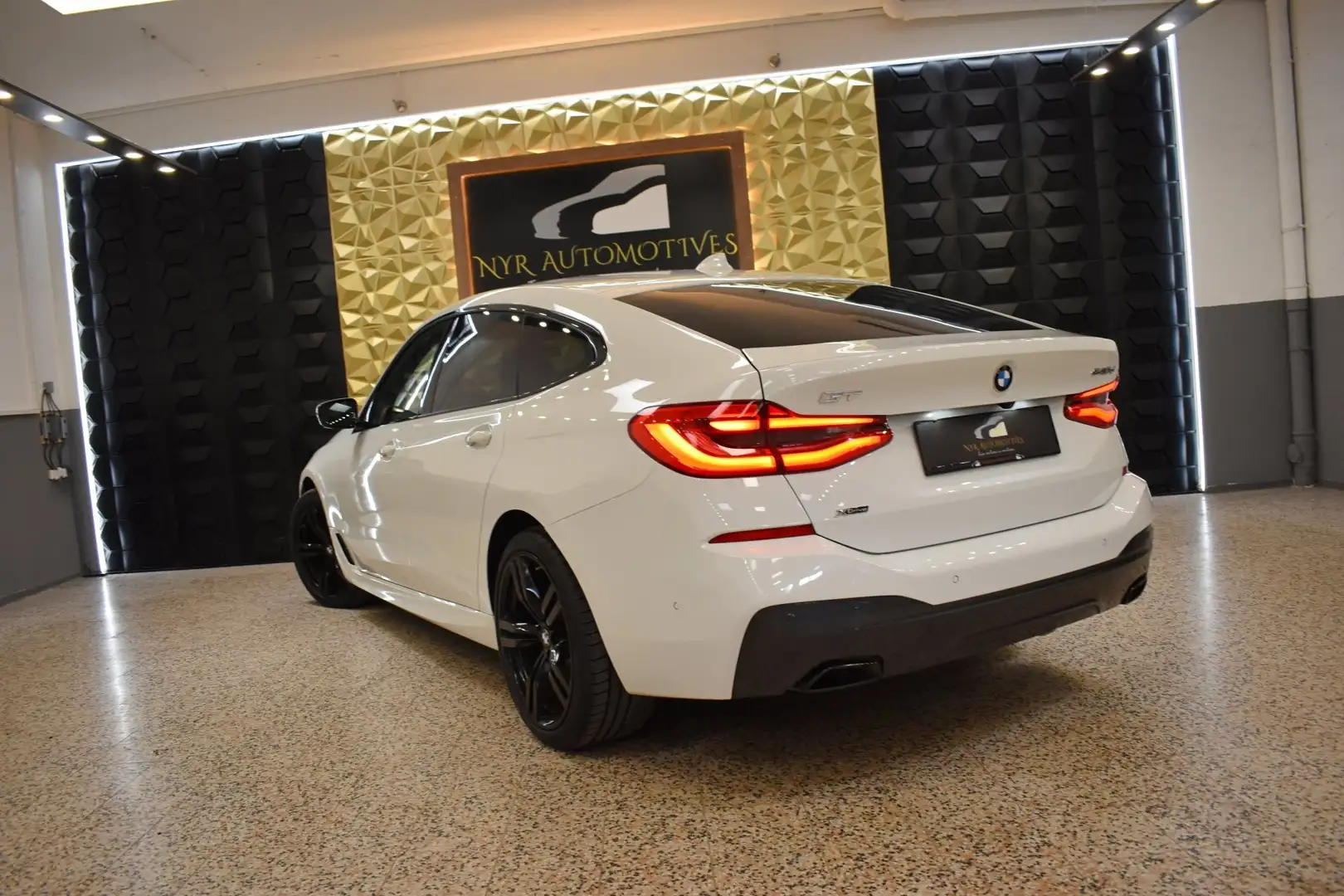 BMW 640 d xDrive GT LCI, M-PAKET, LED, HUD, STNDHZG, AHK Weiß - 2