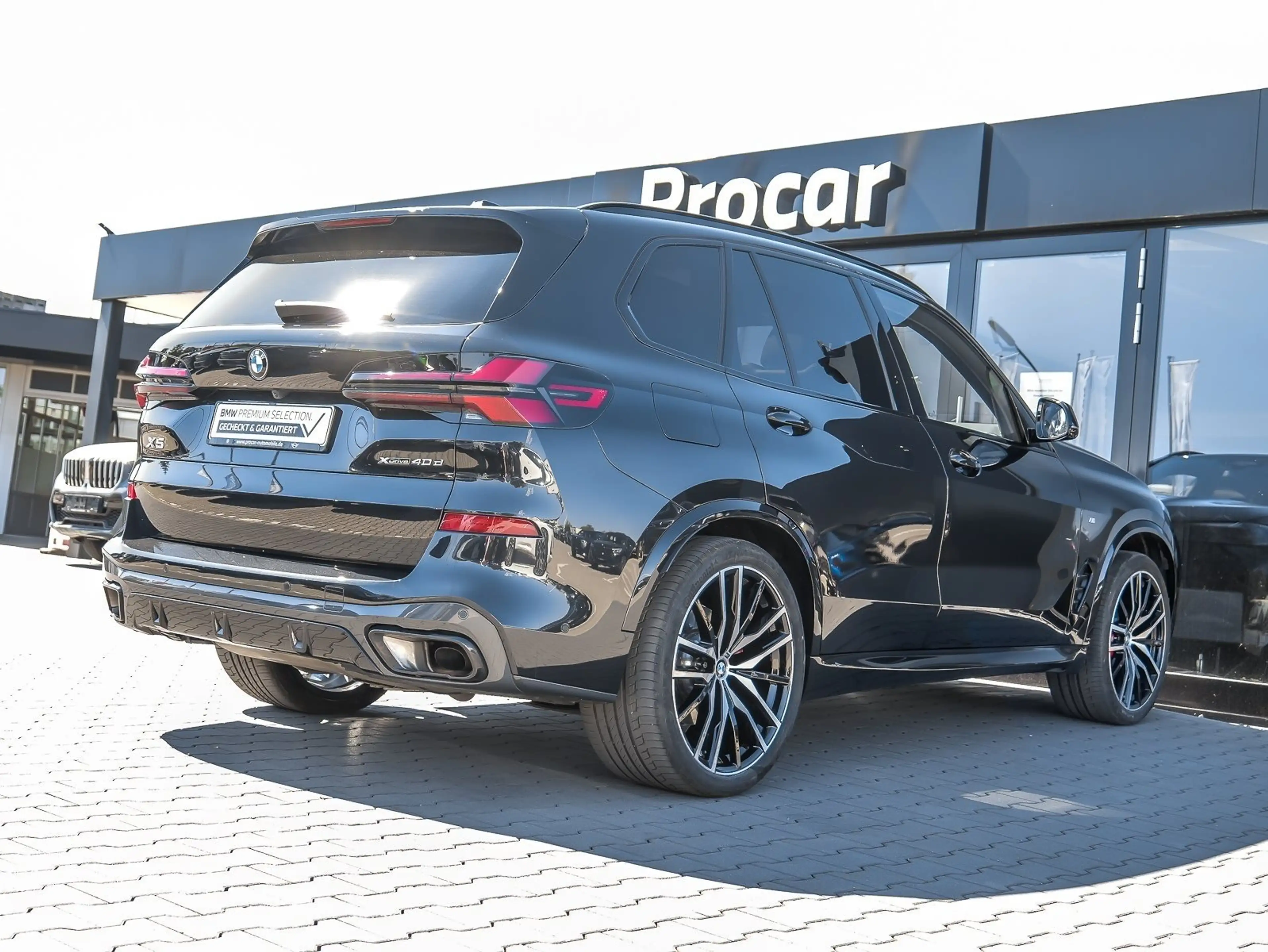 BMW X5 xDrive40d — photo 2