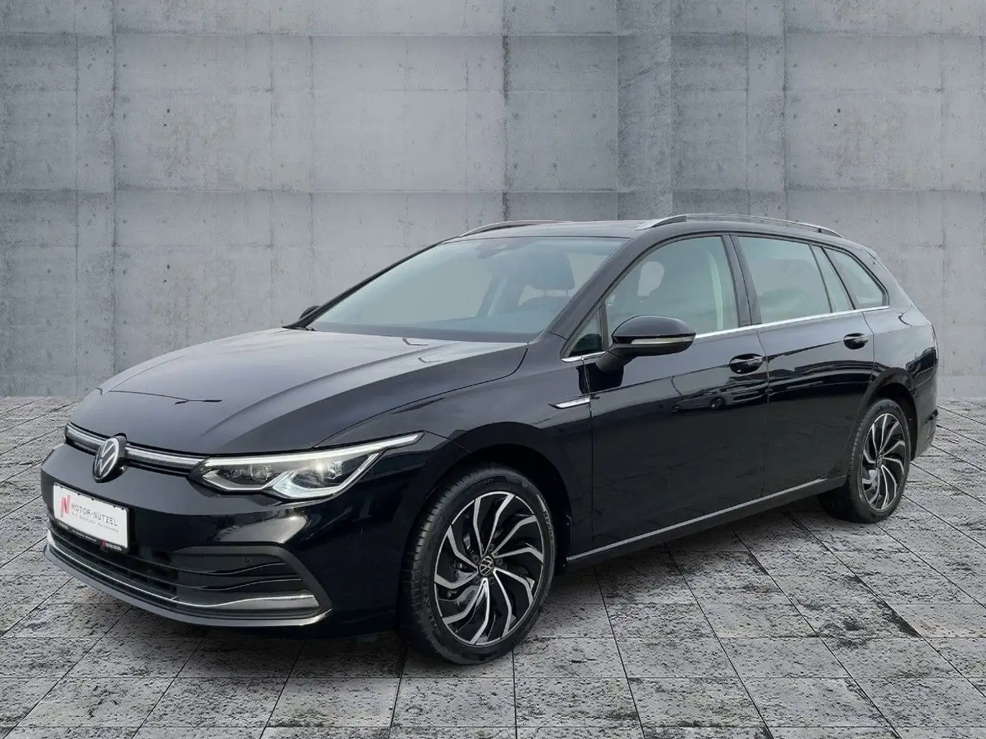 Volkswagen Golf Variant Golf VIII Variant 2.0 TSI DSG STYLE LED+AHK+PANO Schwarz - 2