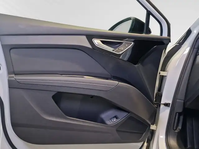 Audi Q4 E-Tron view 14