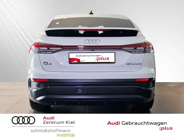 Audi Q4 E-Tron view 5