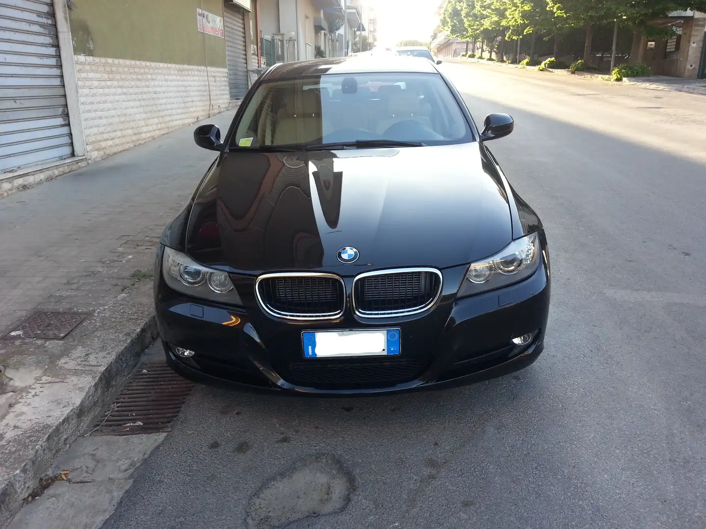 BMW 320 320d x drive touring Futura Nero - 1
