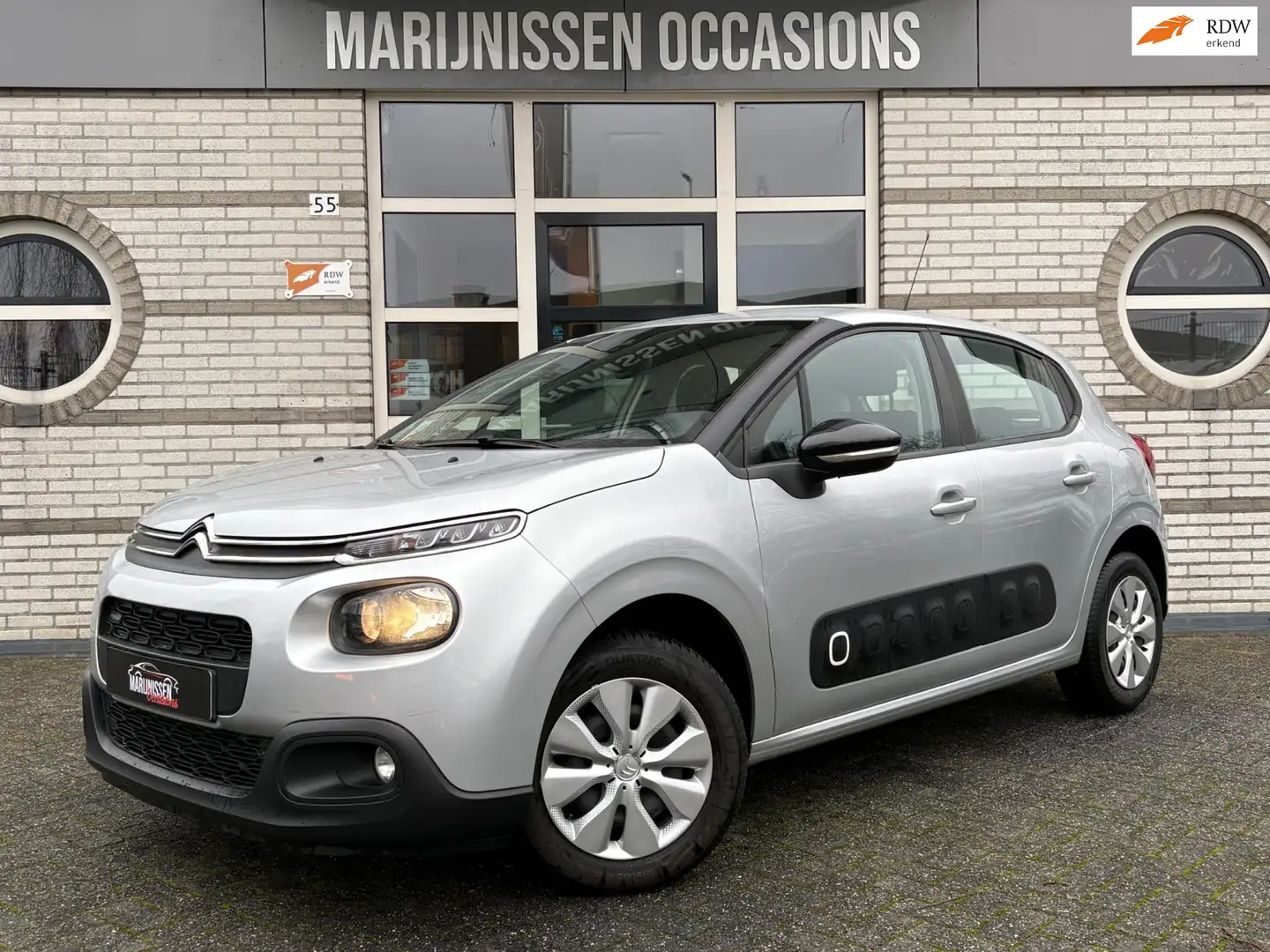 Citroen C3 1.2 PureTech Feel |Navi,PDC,Carplay| Grau - 1
