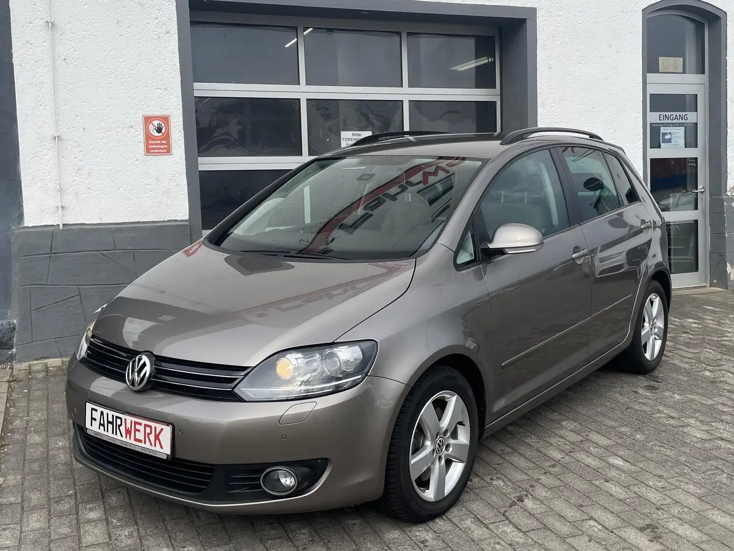 Volkswagen Golf Plus Comfortline DSG Automatik PDC Klima TÜV NEU Braun - 1