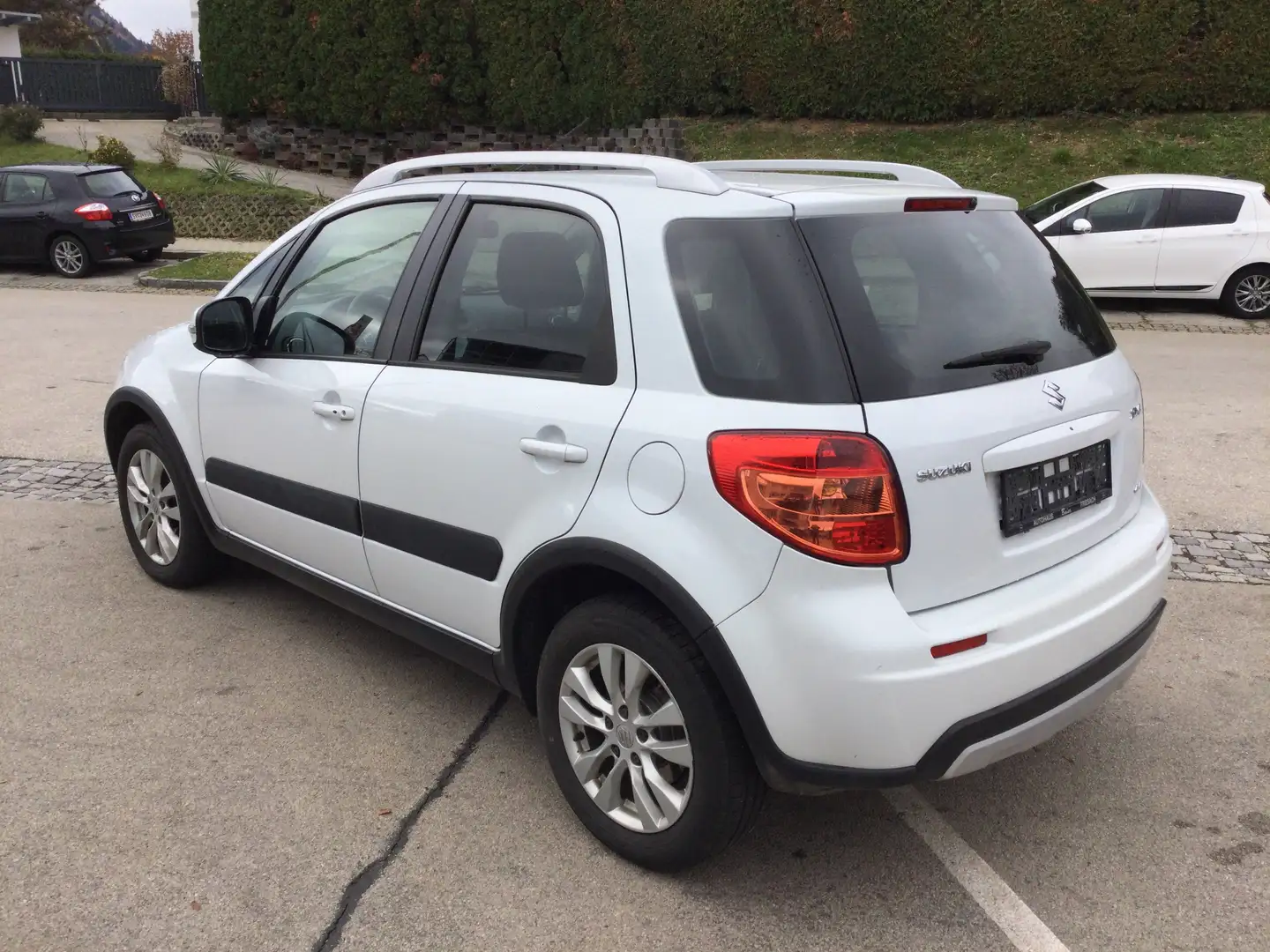 Suzuki SX4 1,6 GLX 4WD Navigator Weiß - 2