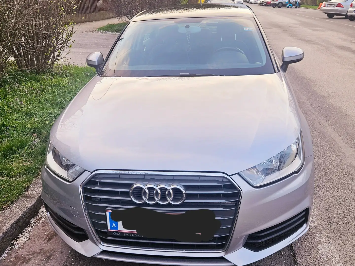 Audi A1 A1 SB 1,0 TFSI intro intro Silber - 1