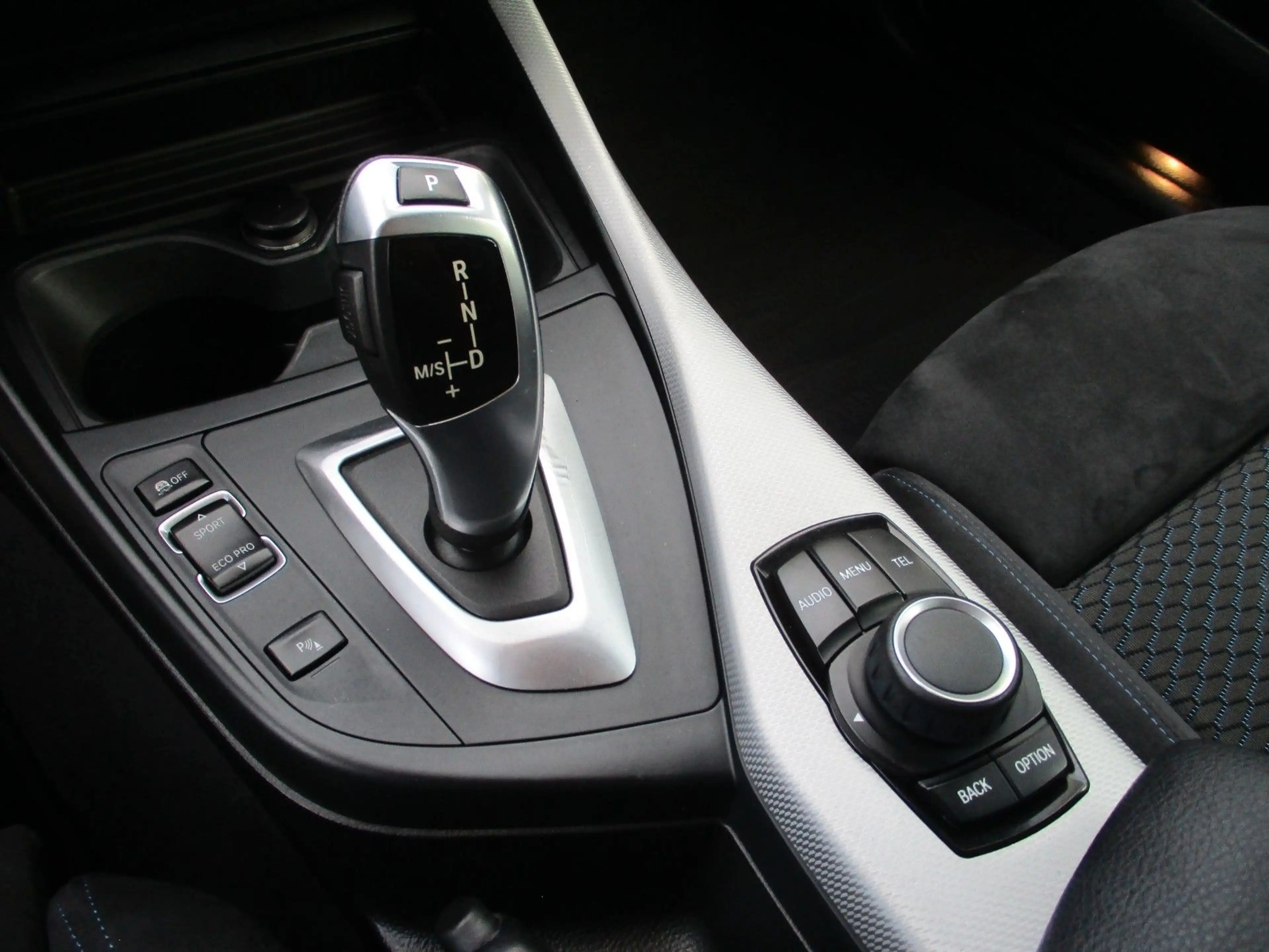BMW 118 d M Sport+Alcantara+Edition — photo 11