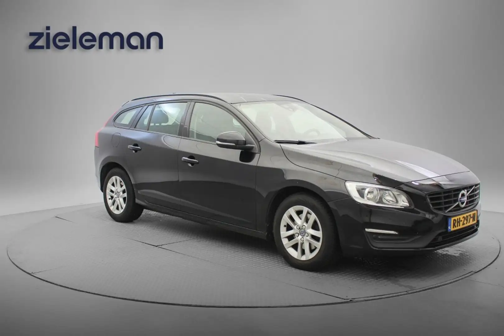 Volvo V60 2.0 D3 Summum Automaat - Navi, Cruise, CLima, Memo Zwart - 1