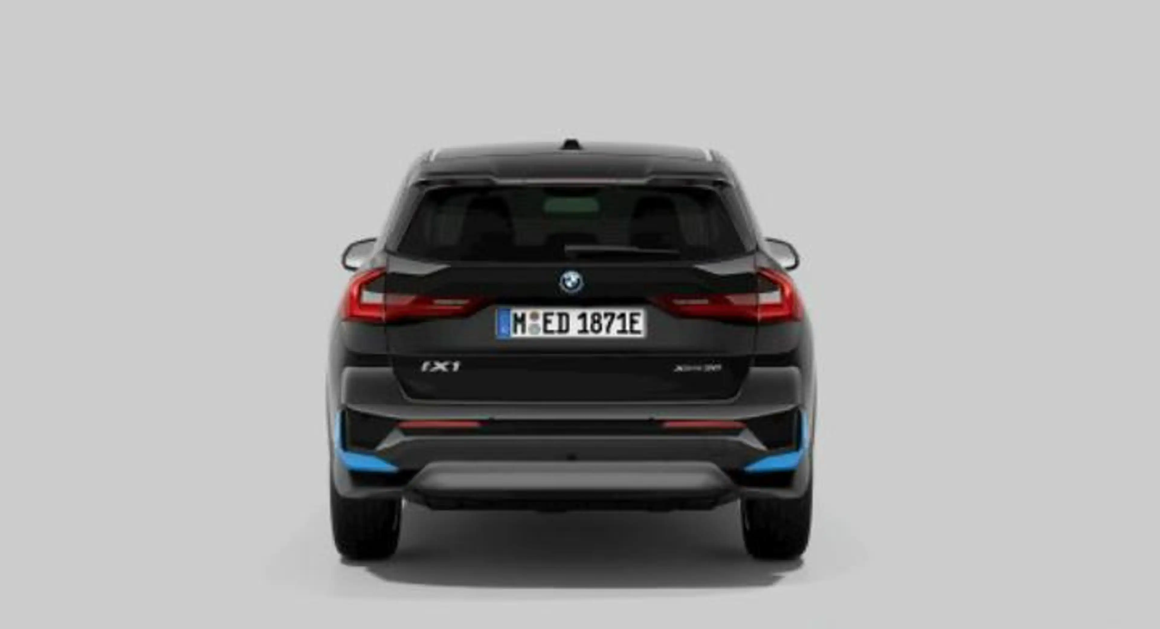 BMW iX1 xDrive30 Launch Edition 67 kWh xLine - Comfort Acc — photo 11