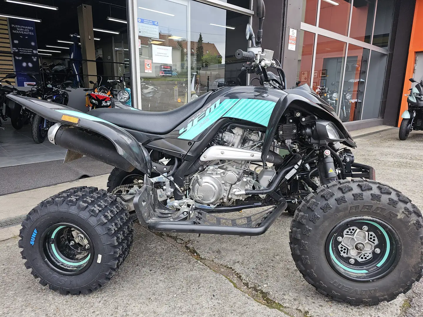 Yamaha YFM 700 Noir - 1