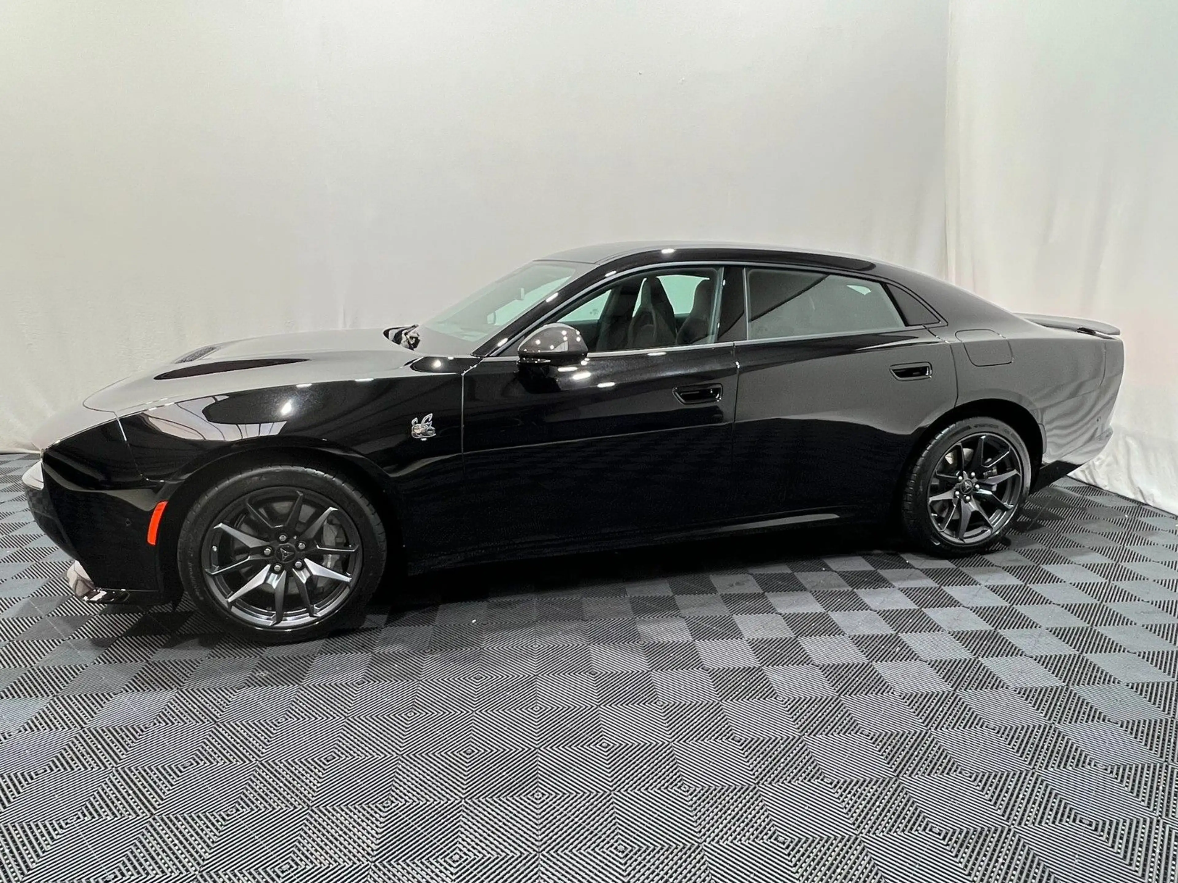 Dodge Charger Scat Pack - 4 Door - SIXPACK - AWD — photo 4