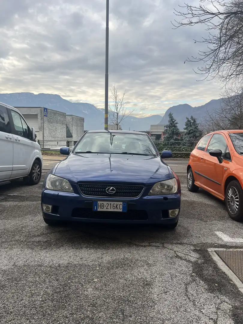 Lexus IS 200 2.0 c/pelle - 2