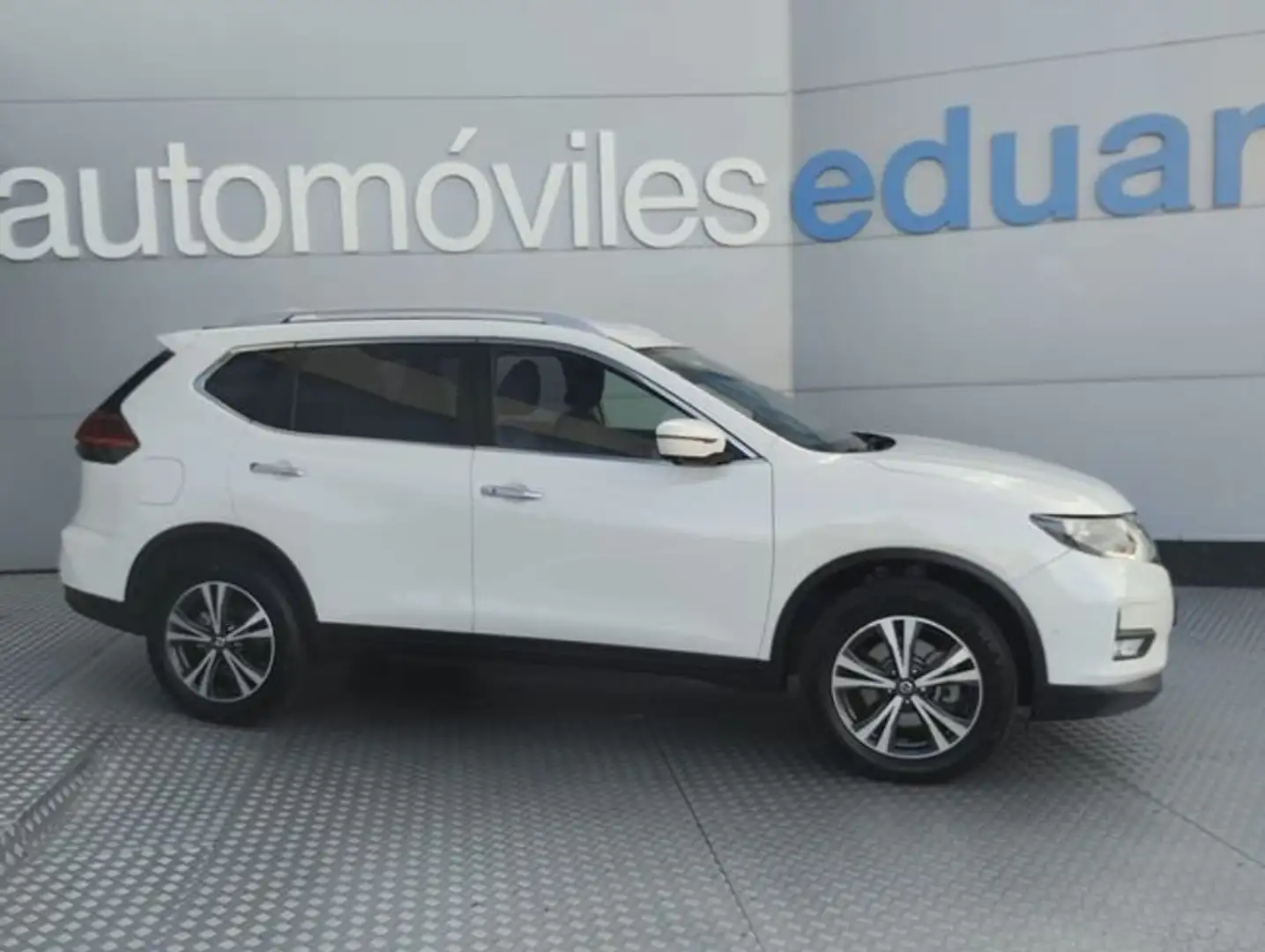 Nissan X-Trail 1.7 dCi N-Connecta 4x4-i CVT Blanco - 1