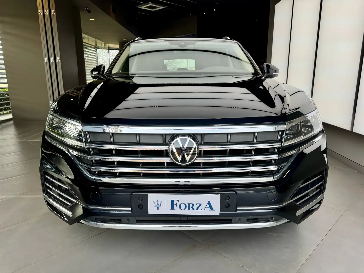 Volkswagen Touareg 3.0 V6 tdi Elegance 231cv tiptronic Blu/Azzurro - 2