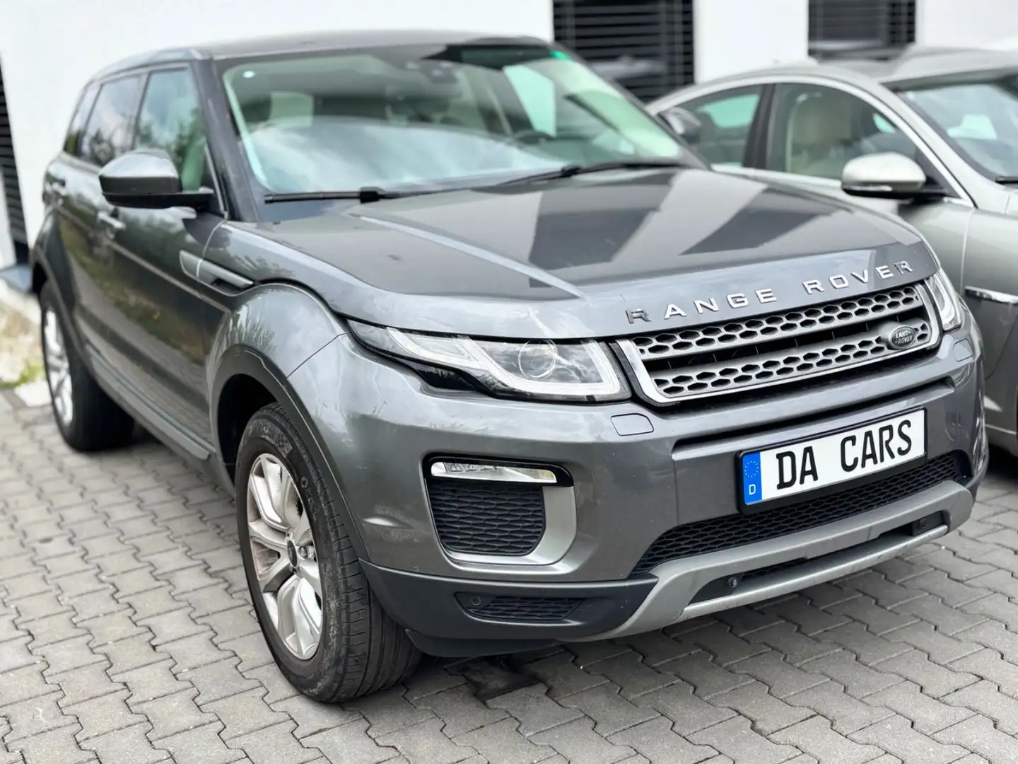 Land Rover Range Rover Evoque SE Dynamic Nav+/Leder/6-G/AHK Grijs - 1