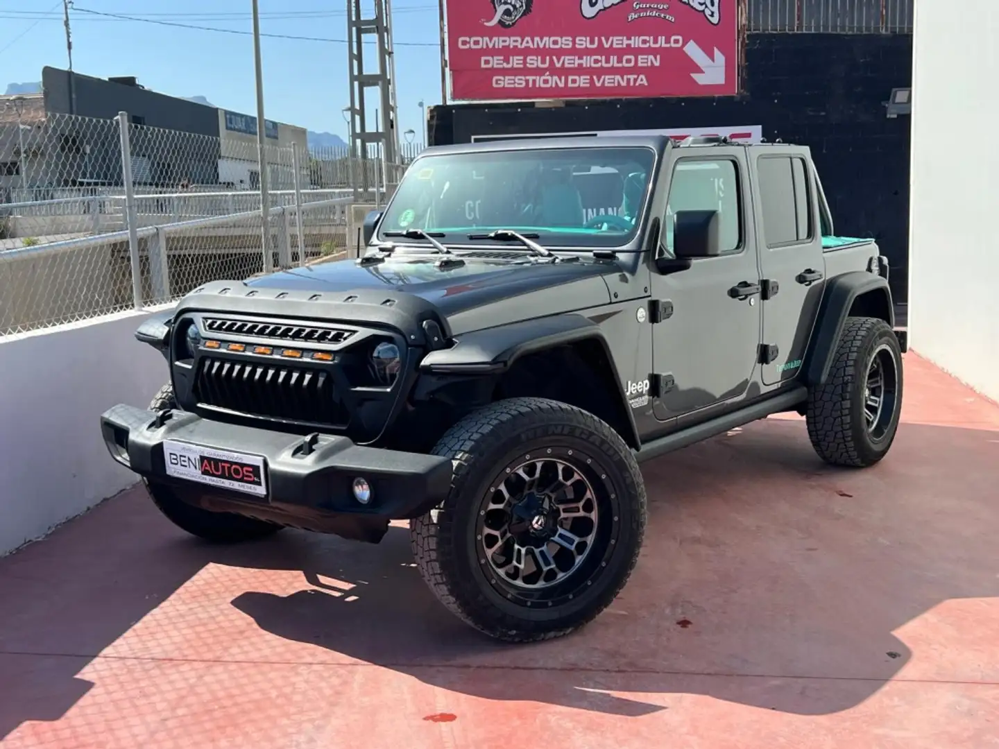 Jeep Wrangler Unlimited 3.6 Sahara Aut. Negro - 1