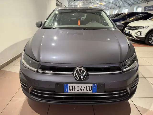 Volkswagen Polo view 7