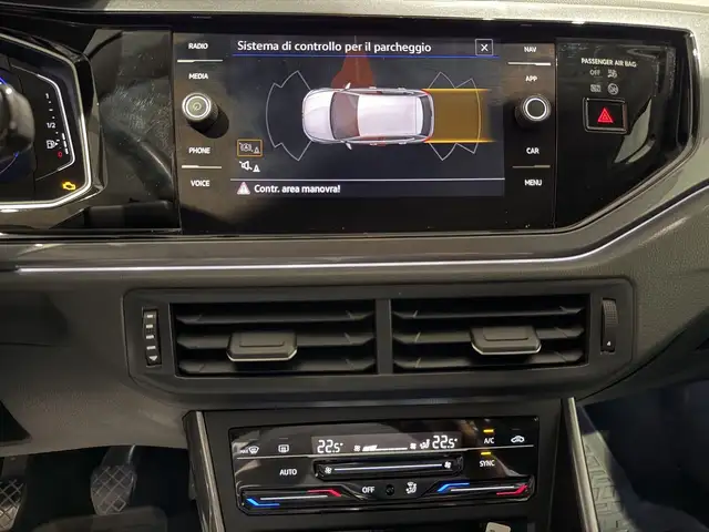 Volkswagen Polo view 13
