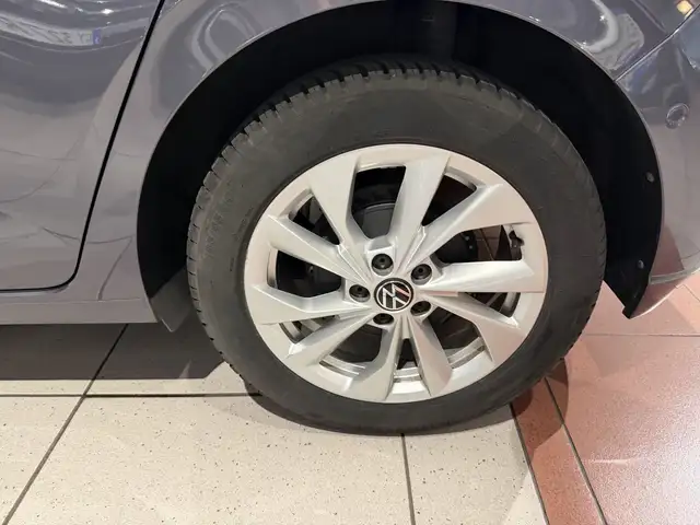 Volkswagen Polo view 14