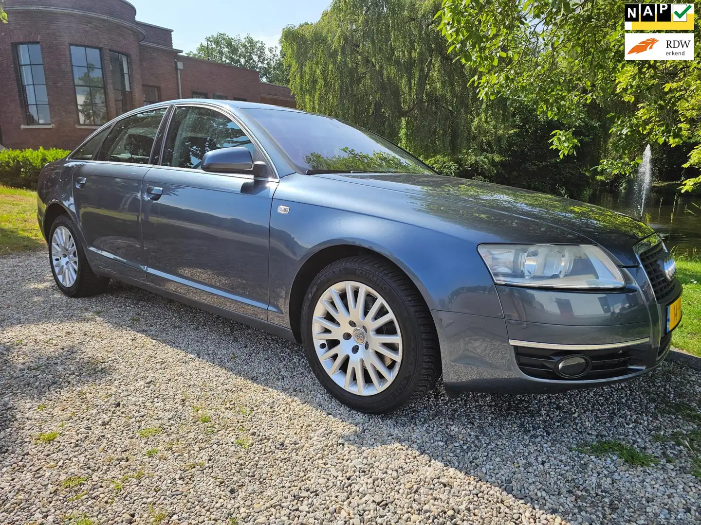 Audi A6 Limousine 2.0 TFSI Business Edition Blauw - 1