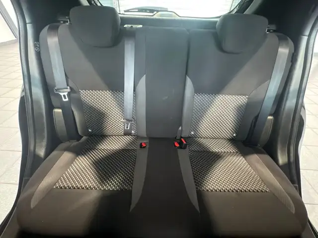 Nissan Micra view 14