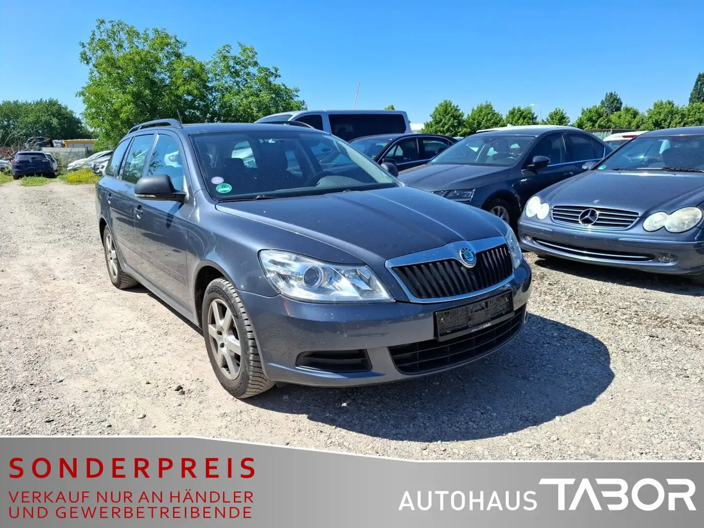 Skoda Octavia Combi 1.4 TSI Ambition Climatic AHK PDC Grau - 2