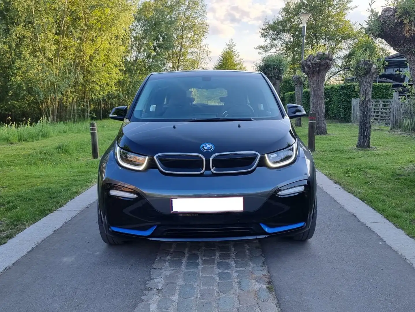 BMW i3 i3s (120 Ah) Zwart - 2