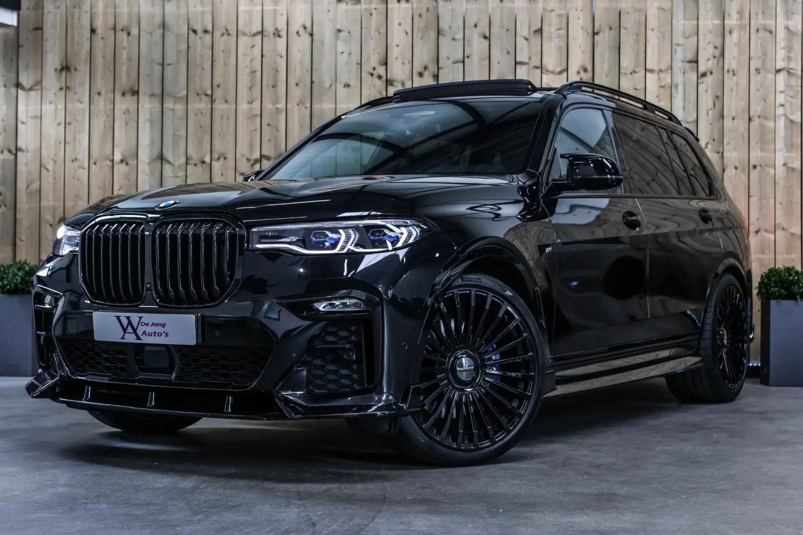 BMW X7 M50i *Sky Lounge*B&W Audio*Mansory*Massage*360 Cam Noir - 1