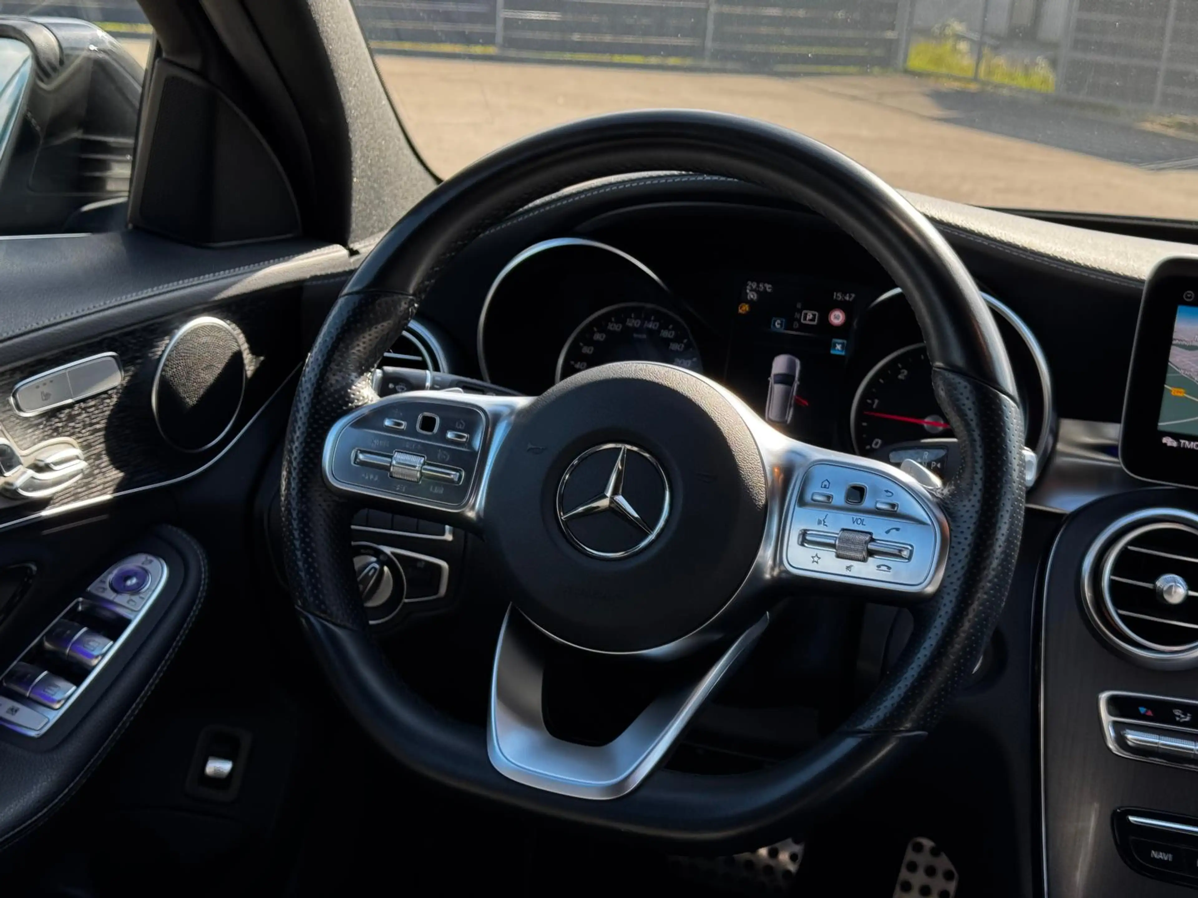 Mercedes-Benz C 300 d AMG/4Matic/LED/360/Memory/Tempomat — photo 11