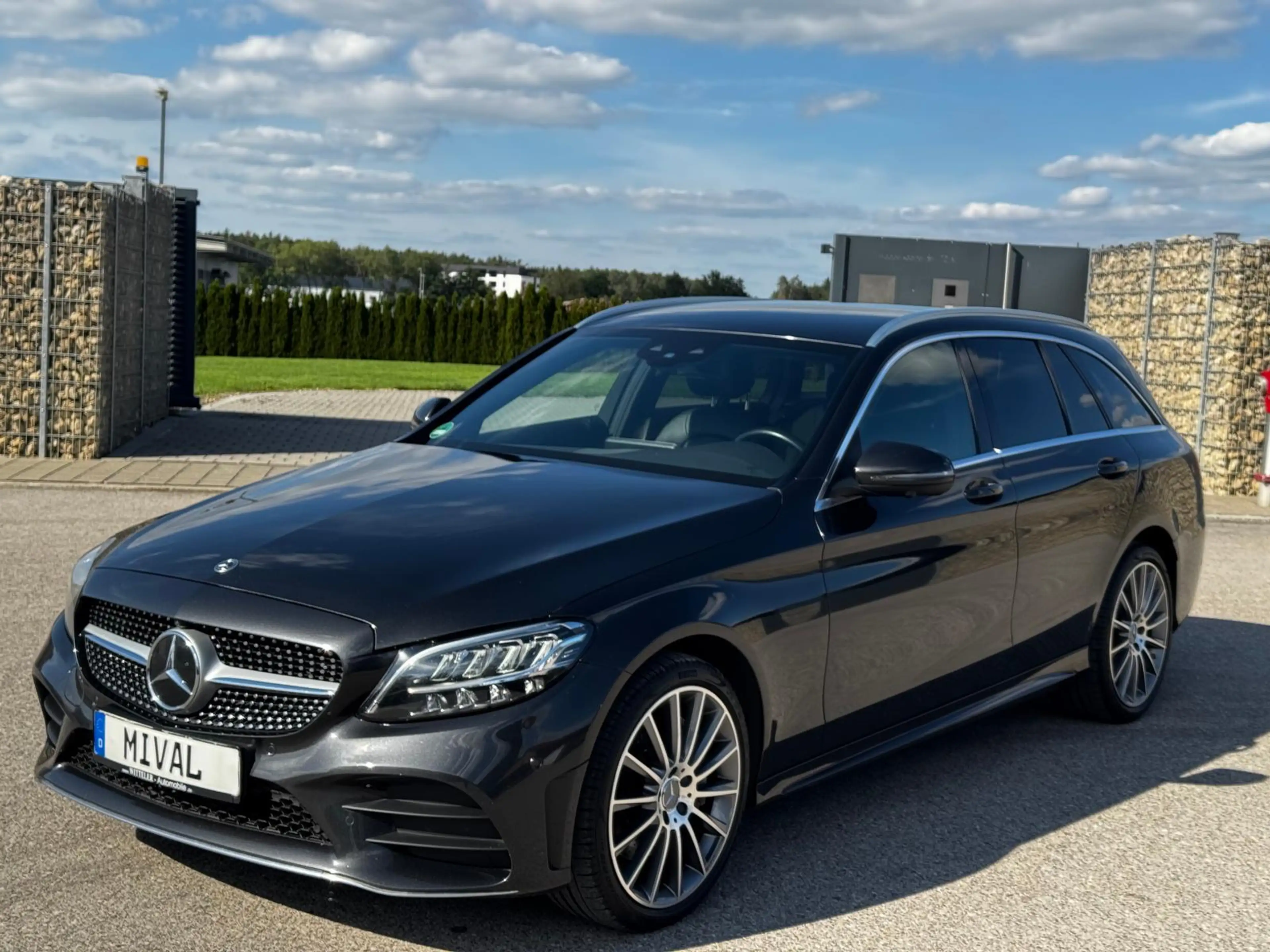 Mercedes-Benz C 300 d AMG/4Matic/LED/360/Memory/Tempomat — photo 3