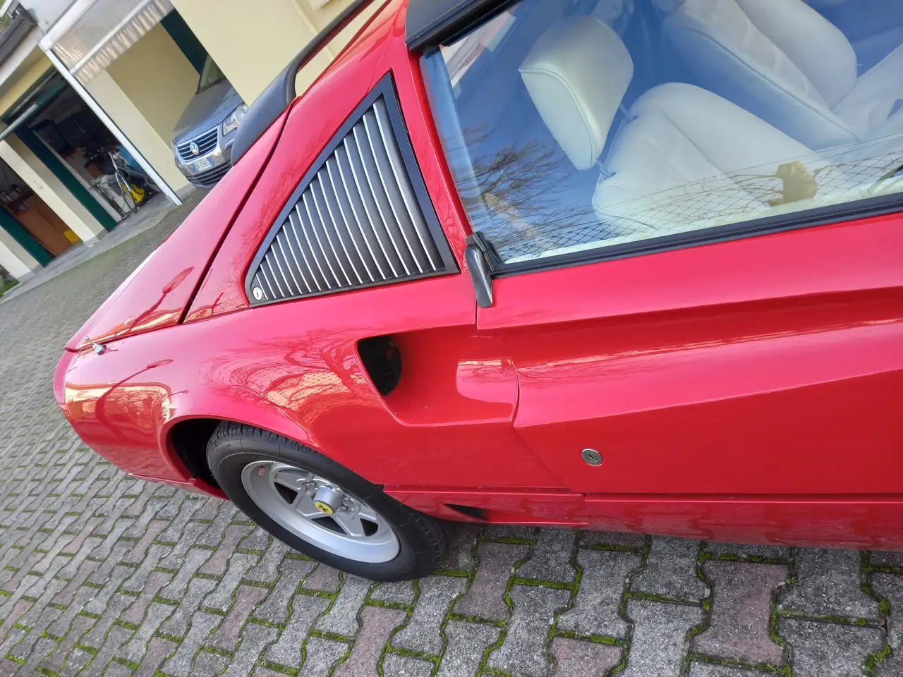 Ferrari 208 2.0 turbo GTS 220cv, foto 10