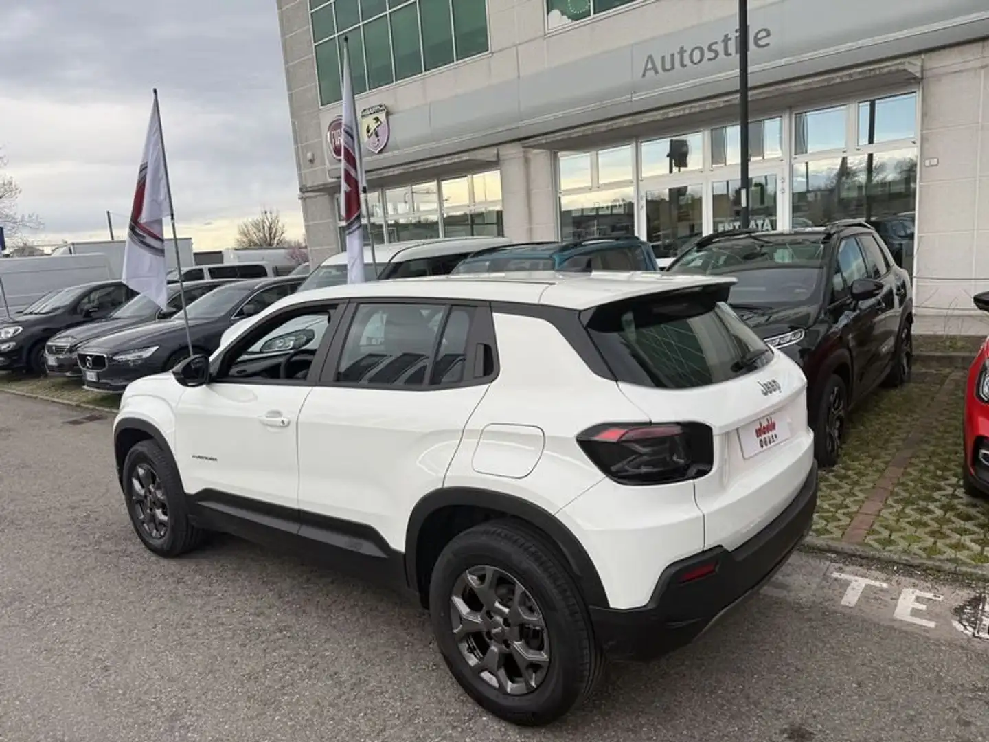Jeep Avenger 1.2 Turbo Longitude Blanc - 2