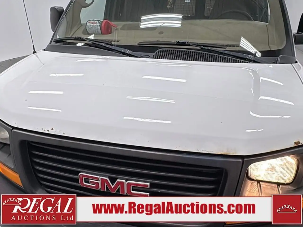 GMC Savana fotografie GMC Savana