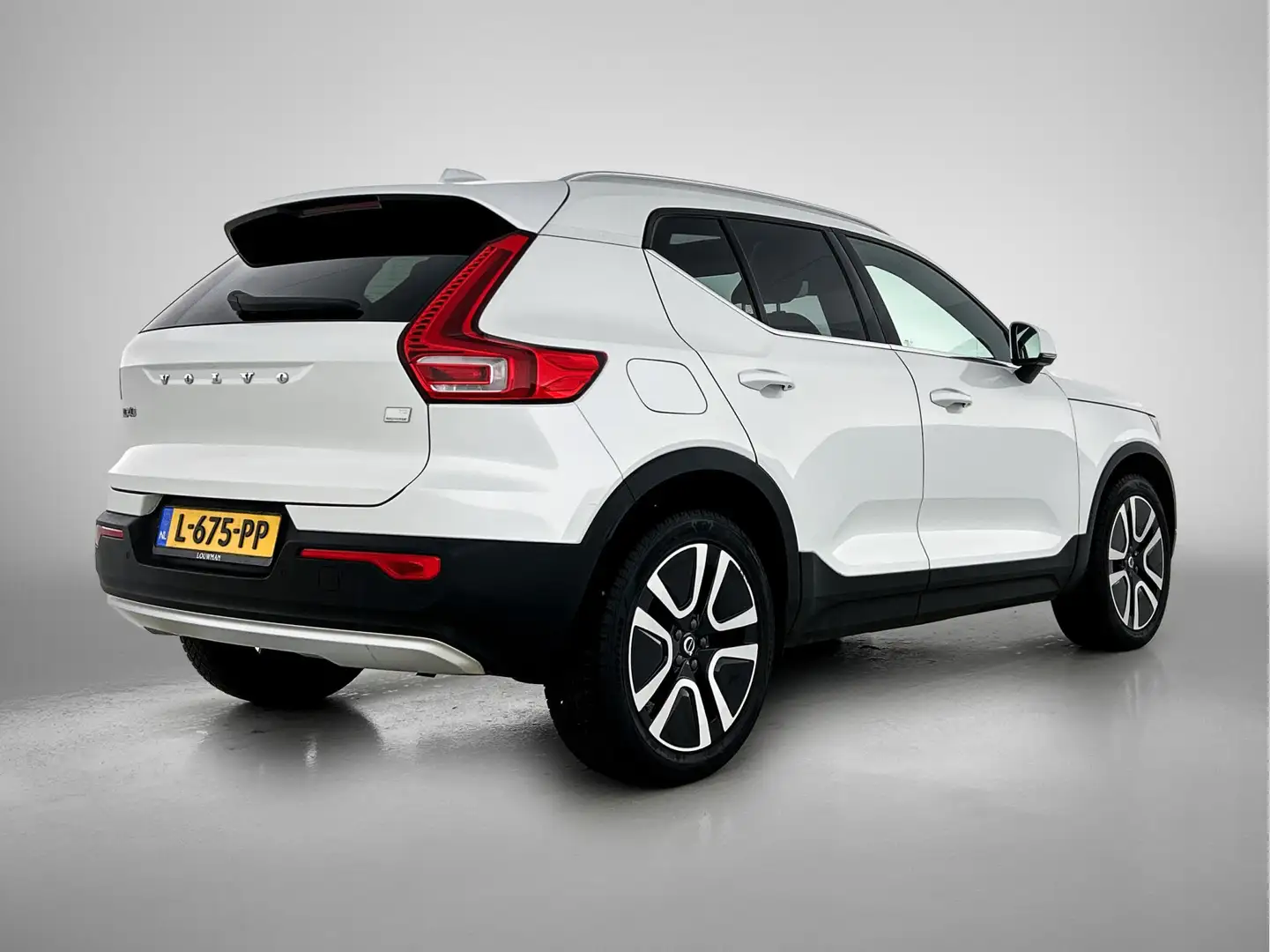 Volvo XC40 1.5 T5 Recharge Inscription / Panoramadak /  T5 26 Wit - 2