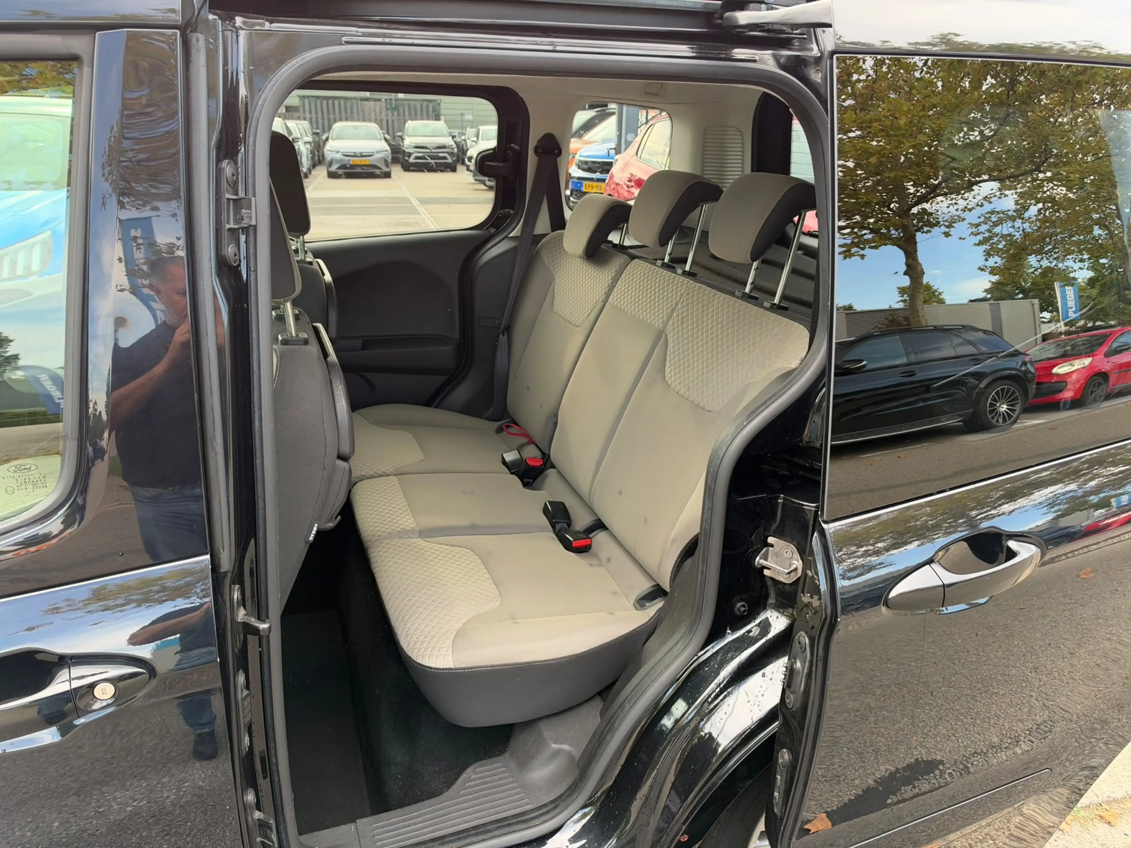 Ford Tourneo Courier 1.0 Titanium, Airco, Trekhaak, Cruise Control, Dub — photo 11