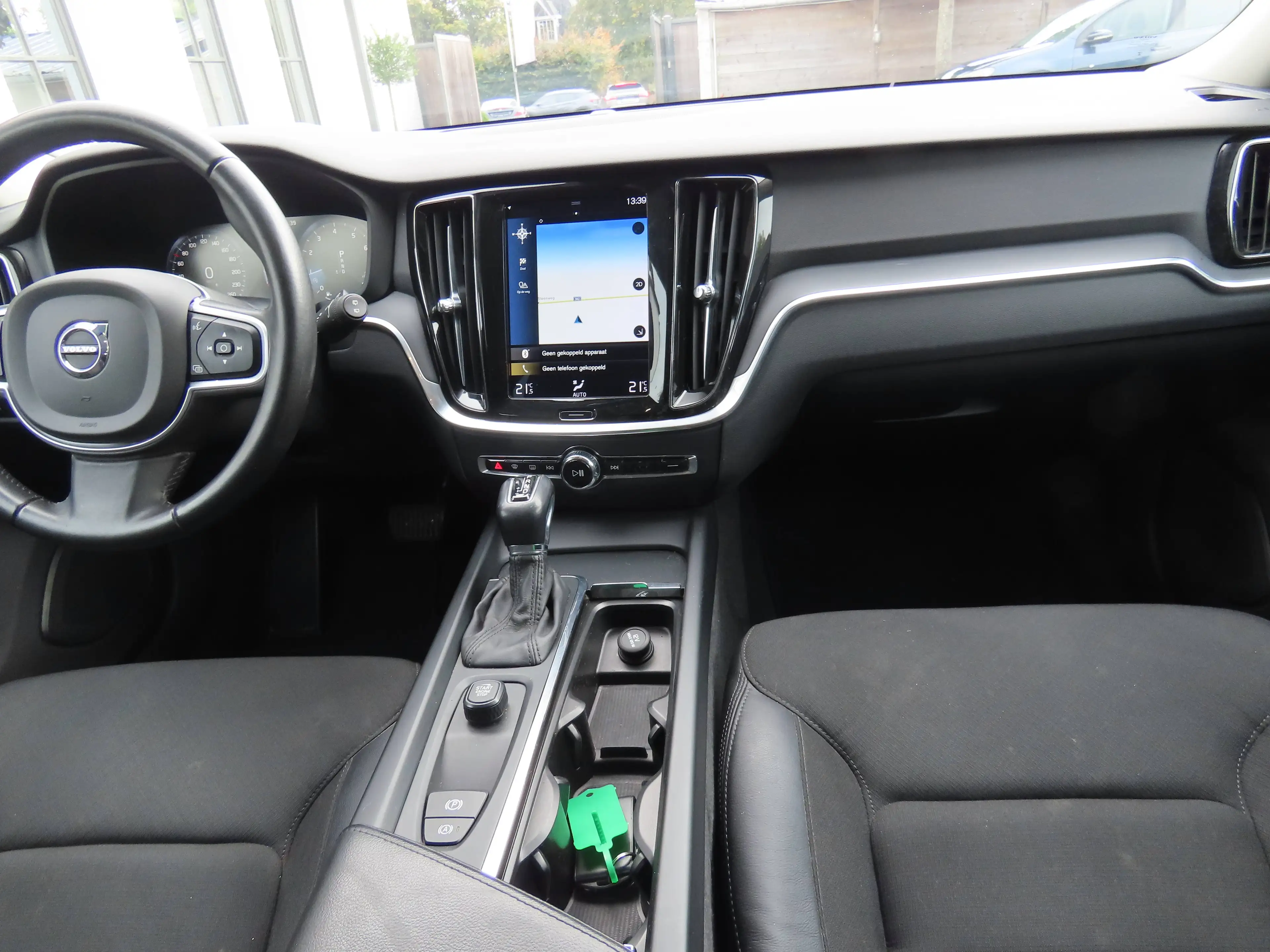 Volvo V60 V60 2.0 T4 Momentum Pro Geartronic — photo 11