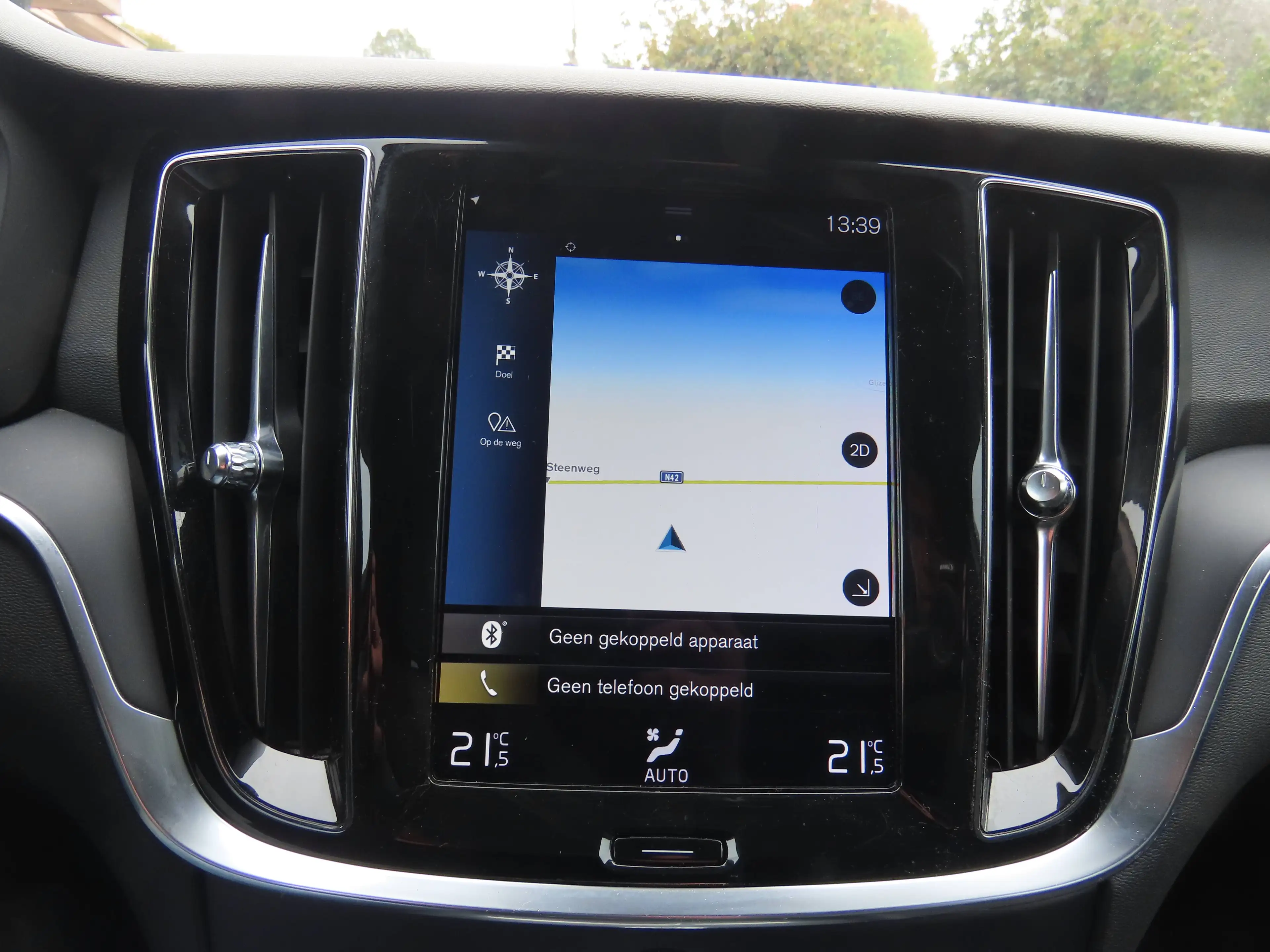 Volvo V60 V60 2.0 T4 Momentum Pro Geartronic — photo 17