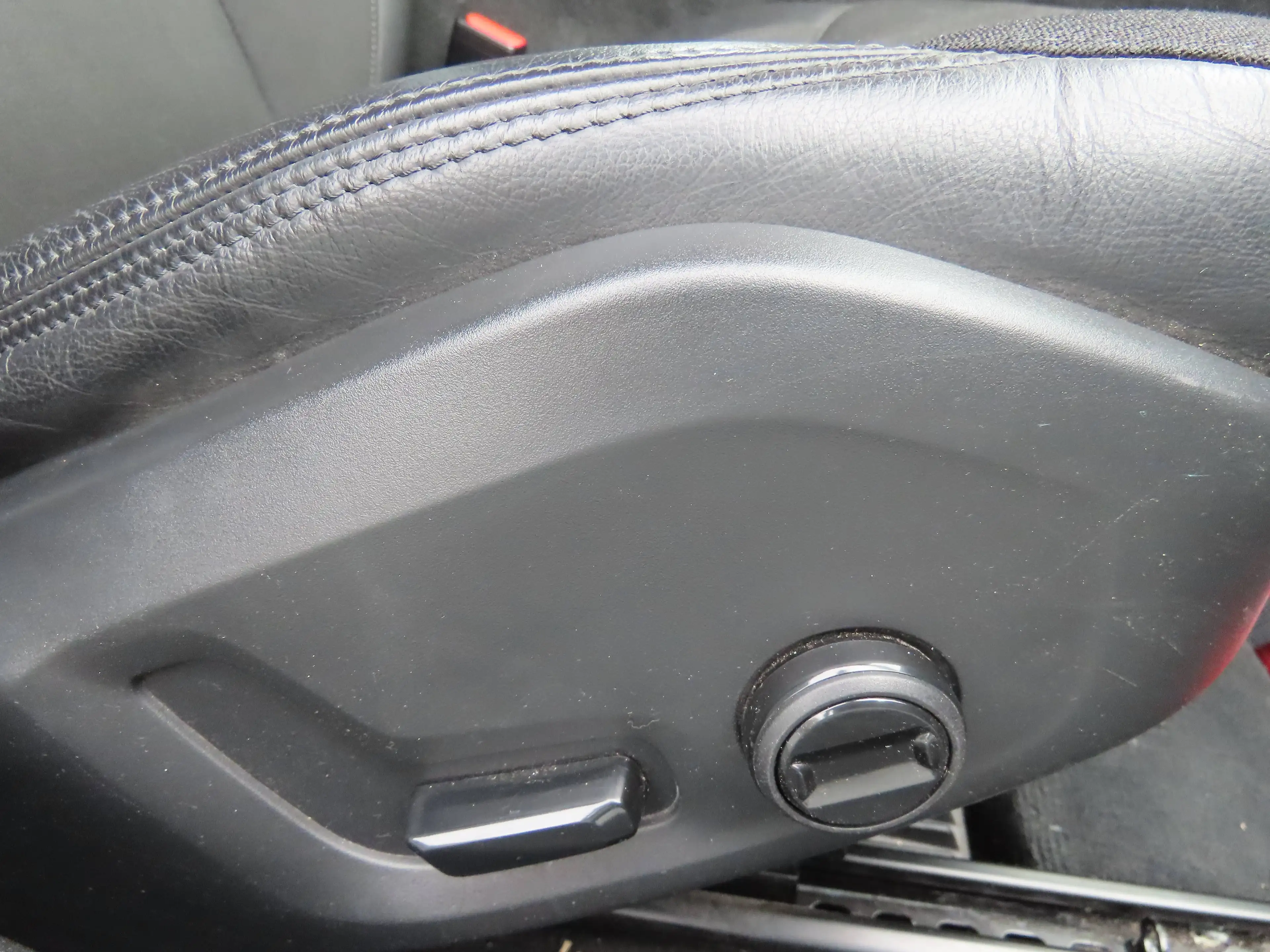 Volvo V60 V60 2.0 T4 Momentum Pro Geartronic — photo 13