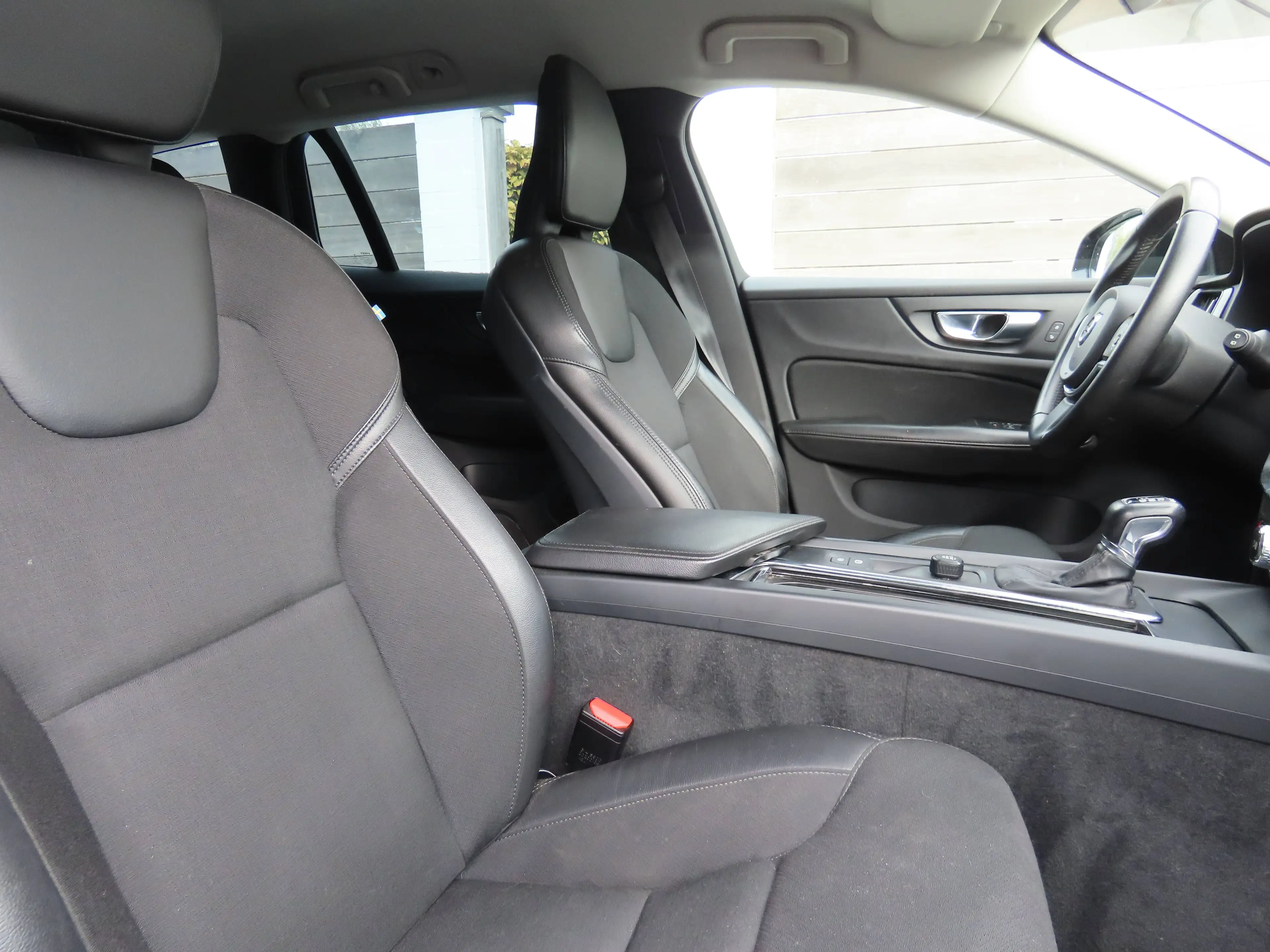 Volvo V60 V60 2.0 T4 Momentum Pro Geartronic — photo 7