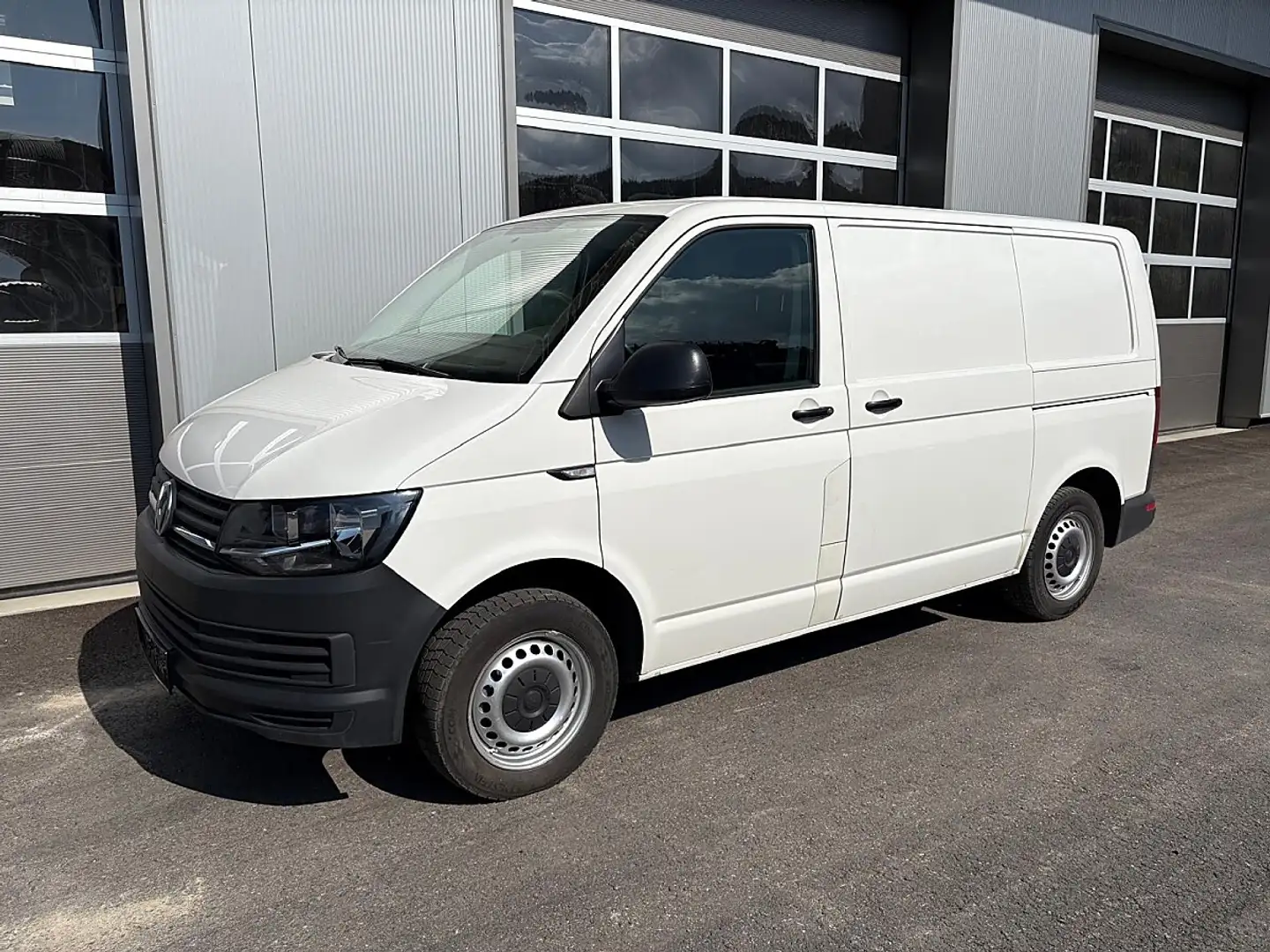 Volkswagen T6 Transporter T6 Kastenwagen KR 2,0 TDI 4Motion BMT, 2x Schie... Weiß - 2